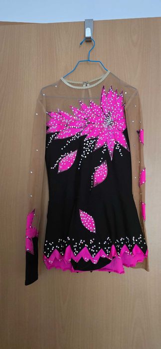 Vând costum Gimnastica Ritmica pentru Competitii