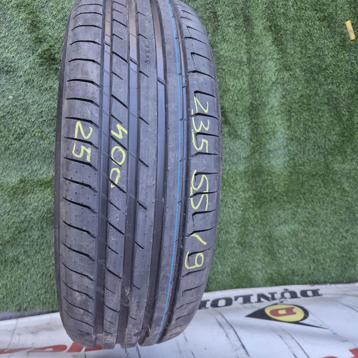 O anvelopă 235 55 19 Nokian Nouă