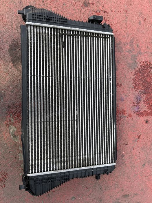Radiator intercooler vw touran an 2005 motor 2.0 tdi 140 cp BKD