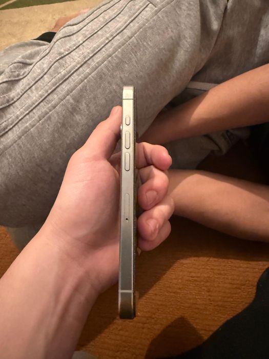 Айфон 15 про серый свет