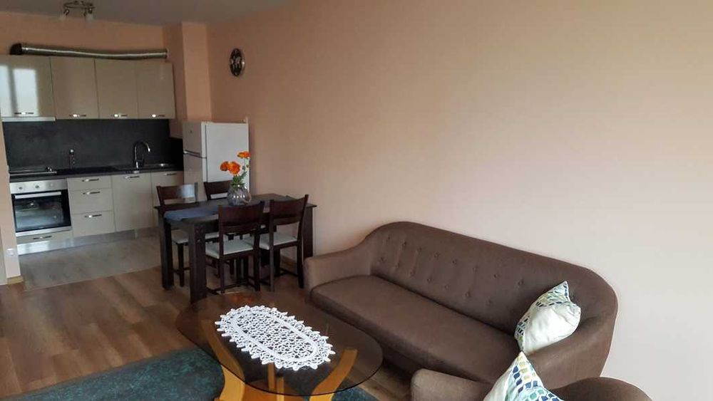 Дава се под наем Двустаен апартамент в София, Връбница 2 - 68 кв.м за 349 € - Снимка #1