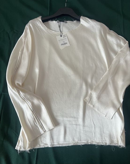 Bluza eleganta, noua, fina cu design neconventional