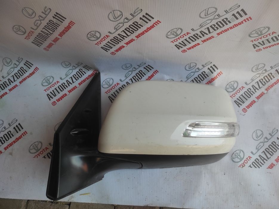 Зеркало левое Land Cruiser 200