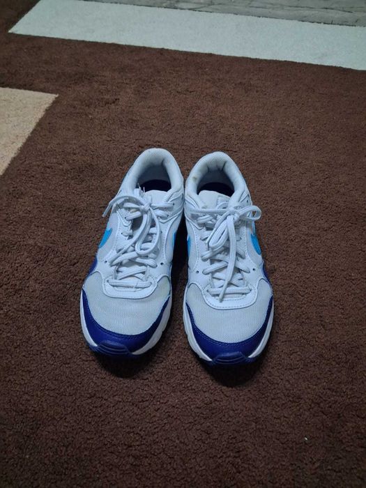 Adidași Nike air max