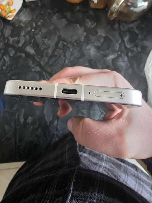 Poco f7 512gb в идеальном состоянии