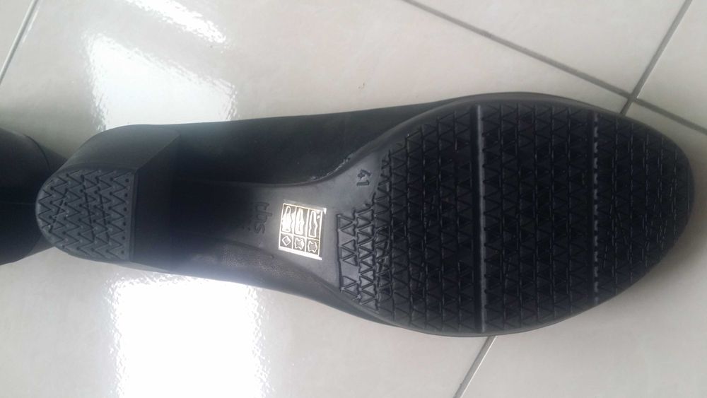 Дамски обувки TBS,  боти Mango 35 лв и обувки And Other Stories 45лв