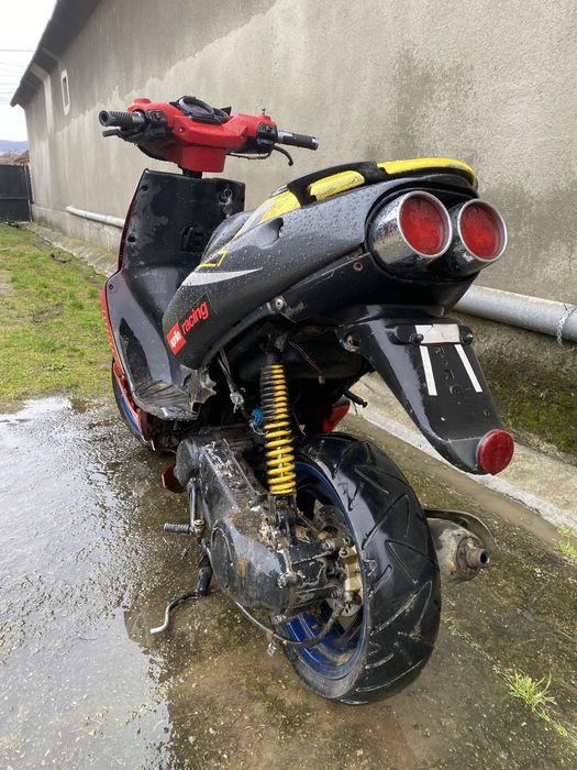 Dezmembrez Aprilia SR