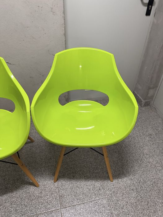 Set 2 scaune Design Modern - culoare verde Lime - stil Scandinav