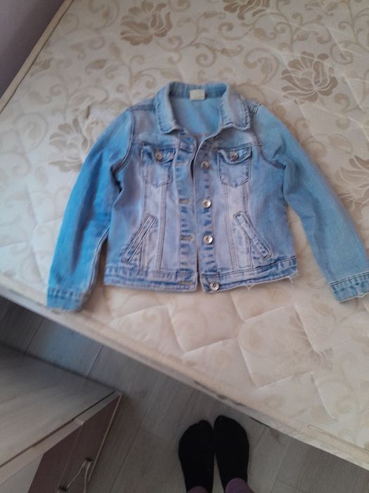 Дънкено яке на Зара