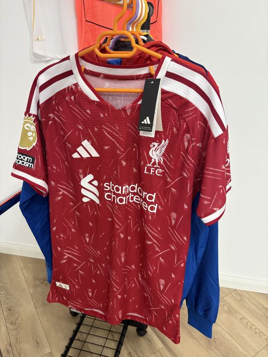 Tricou Liverpool cu Wirtz