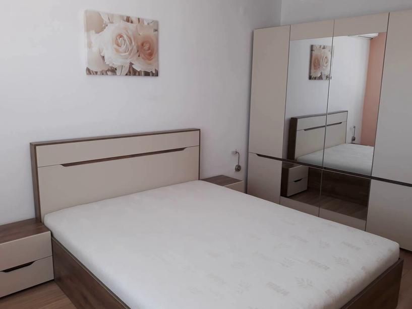 Дава се под наем Тристаен апартамент в Пловдив, Център - 70 кв.м за 511 € - Снимка #3