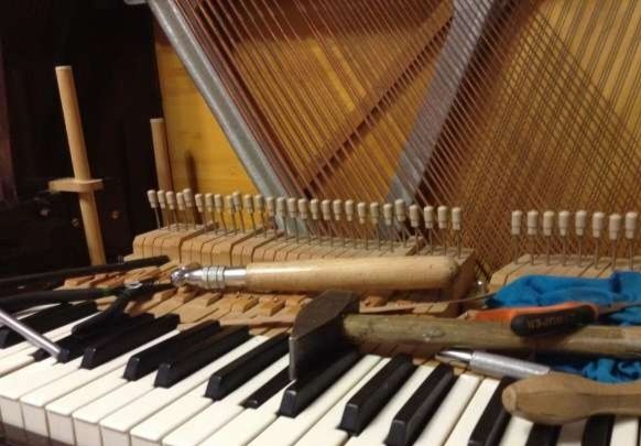 Настройка пианино