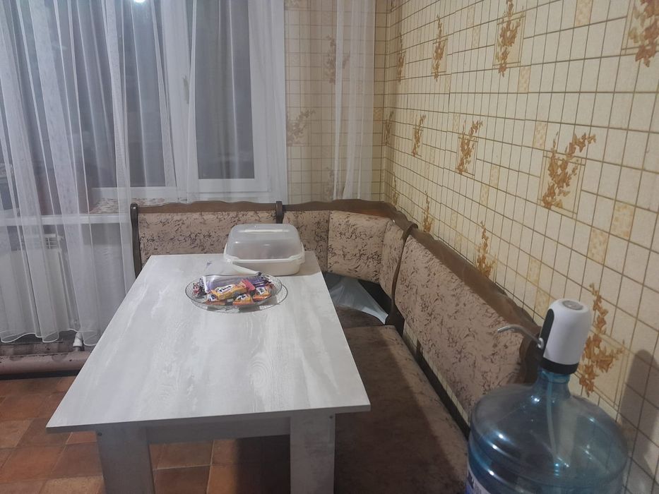 Продам 1-кмн квартиру в бывшем общежитии.