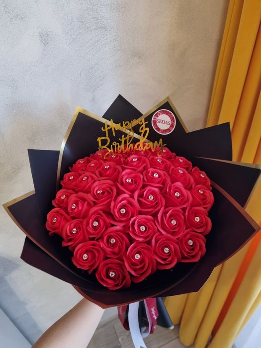 Buchet 37 trandafiri de săpun