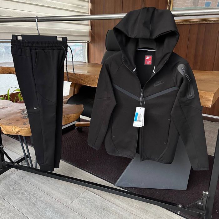 Нови модели детски екипи Nike Tech сезон 2026