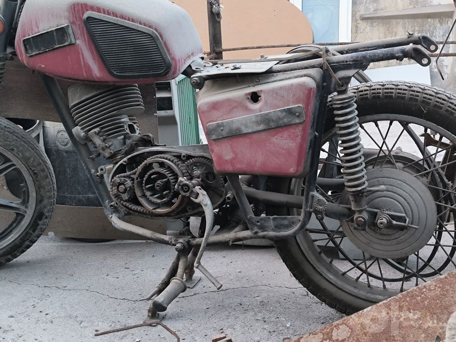 Мотоцикл на запчасти
