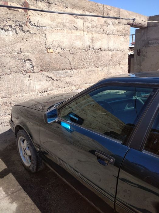 Продам Ауди 80 б4 моно