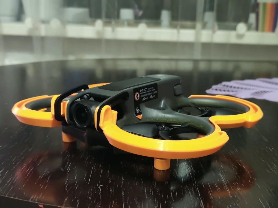 Продам DJI AVATA 2 Fly More Combo (FPV)
