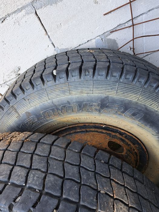 CAUCIUCURI tractiune 1100x20