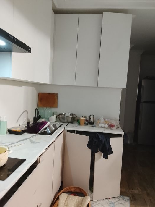 Кухонный гарнитур с техникой вместе