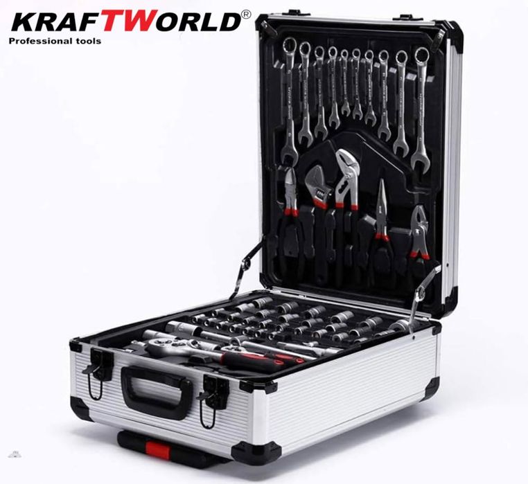 Куфар с инструменти 1200 части