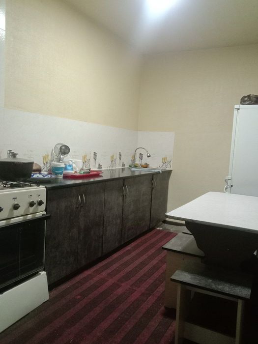 Окковогда  узимиз яшидиган уйдан ховлида Квартирант куямиз 2хонали уй