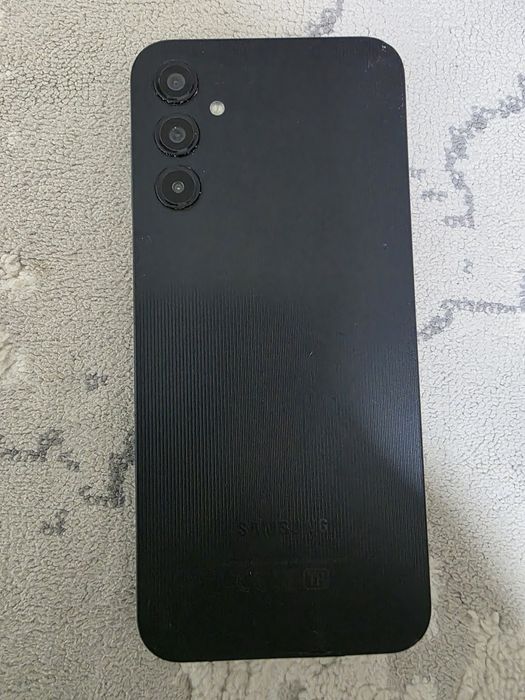 Samsung A14 128гб память