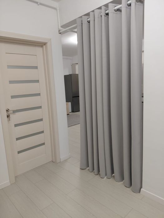 Inchiriez apartament