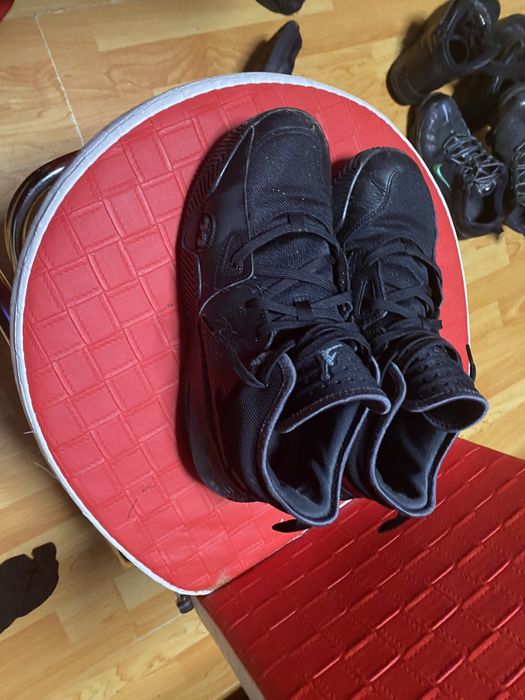 Jordan stay loyal 2 marime 44