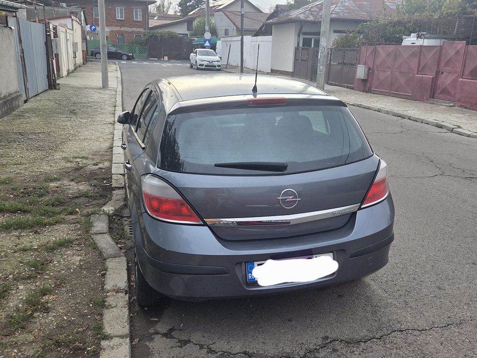 Vând opel astra h