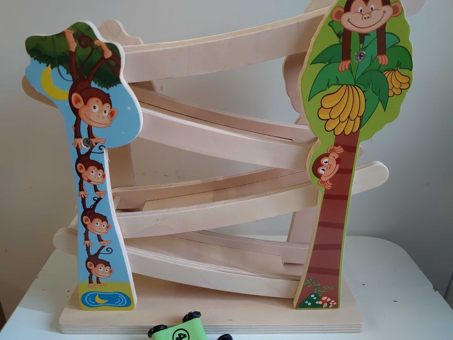 Детски дървени играчки./3бр. играчки: влакче, писта, влакче