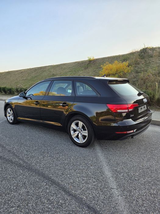 Audi A4/Navi/Automata/Piele//Bi-Xenon