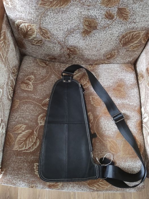 Продам коженную сумка-слинг