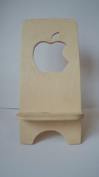 Деревяный подставка для айфон подарок