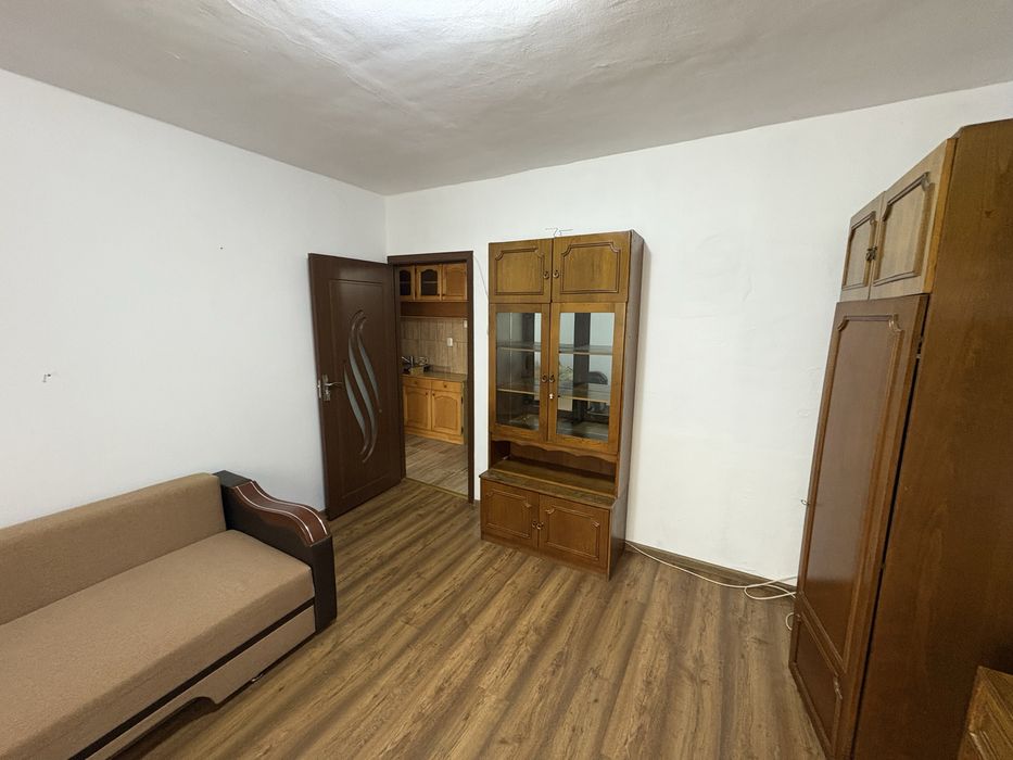 Inchiriez garsoniera Beius