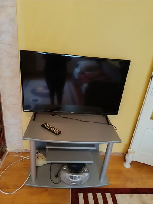 Smart TV Vortex 106cm