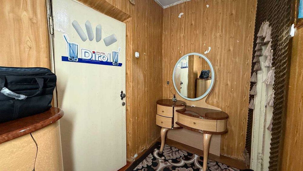 Фрунзиский Мухайё 4 қаватда 2 хонали квартира сотилади.  ID: 1618