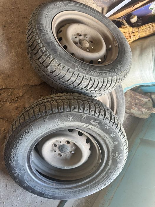 Продам комплект Cordiant 175/70 R13 с дисками