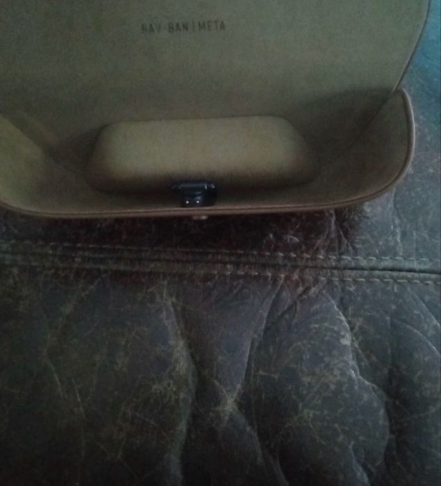 Кейс для RayBan meta