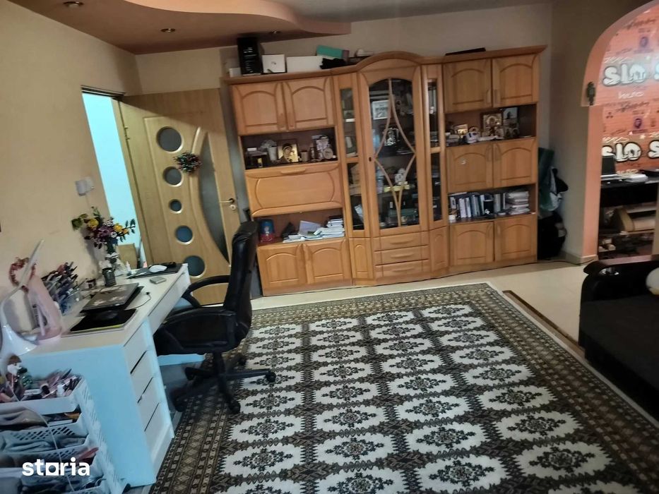 Vand apartament 2 camere