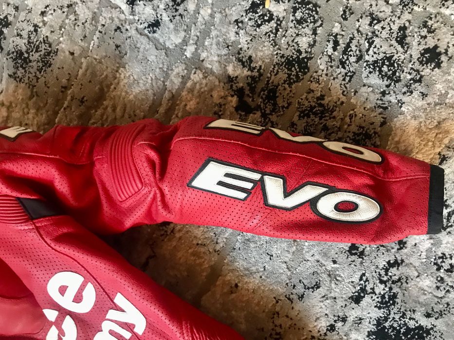 Дамски мото екип