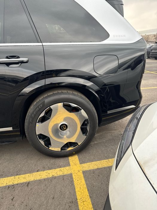 Zeekr 9x ultra eng full 70kw variant