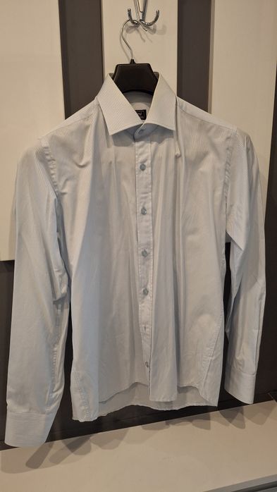 Мъжки официален костюм