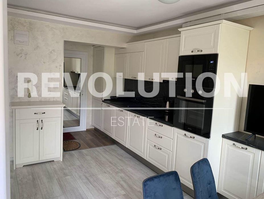 Дава се под наем Едностаен апартамент в Варна, Генералите - 30 кв.м за 420 € - Снимка #2