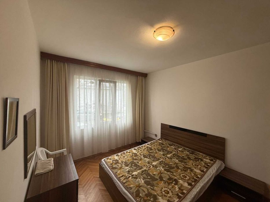 Дава се под наем Тристаен апартамент в Пловдив, Кършияка - 74 кв.м за 498.27 € - Снимка #1