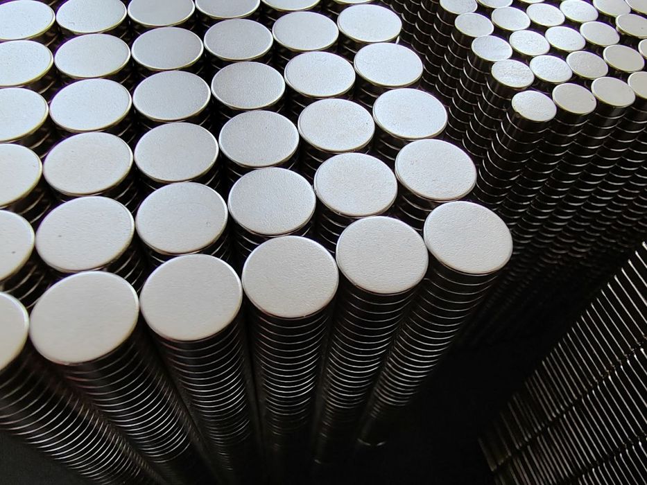 Магниты неодимовые диски 8 мм.