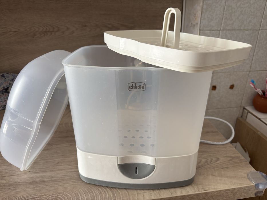 Стерилизатор за бебе Chicco 2 в 1.