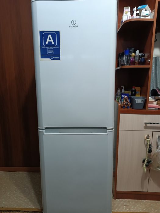 Продается холодильник