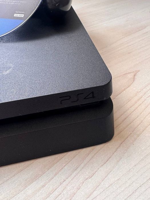 PlayStation 4 Slim 1 Tb