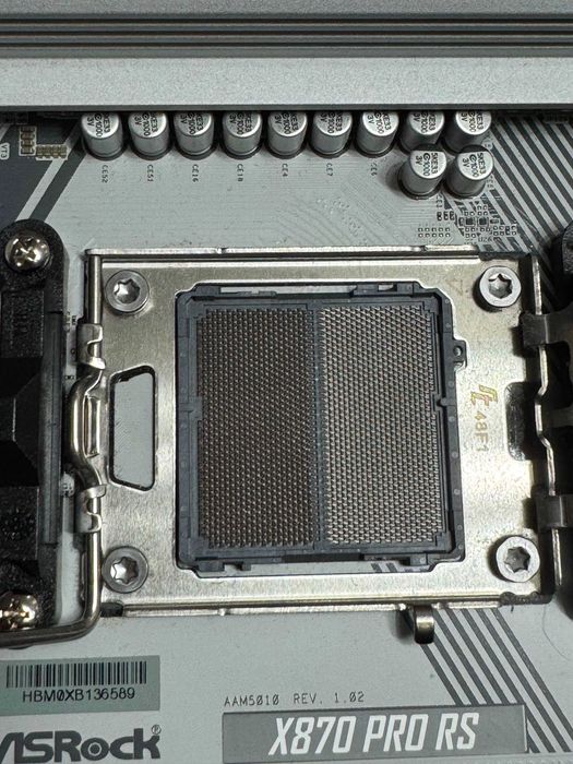 Placa de baza ASRock X870 Pro RS, AMD X870, AM5, ATX, DDR5 / garantie 2 ani.
